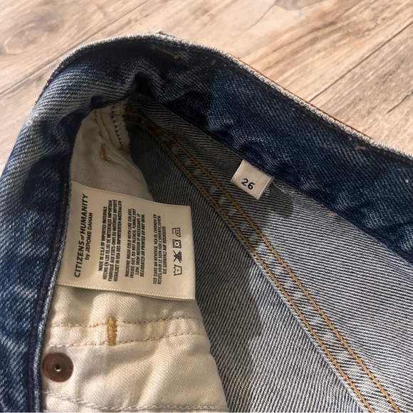 Women's Citizens of Humanity Shorts High Rise Slim Straight Raw Hem Size-26 - Picture 6 of 10